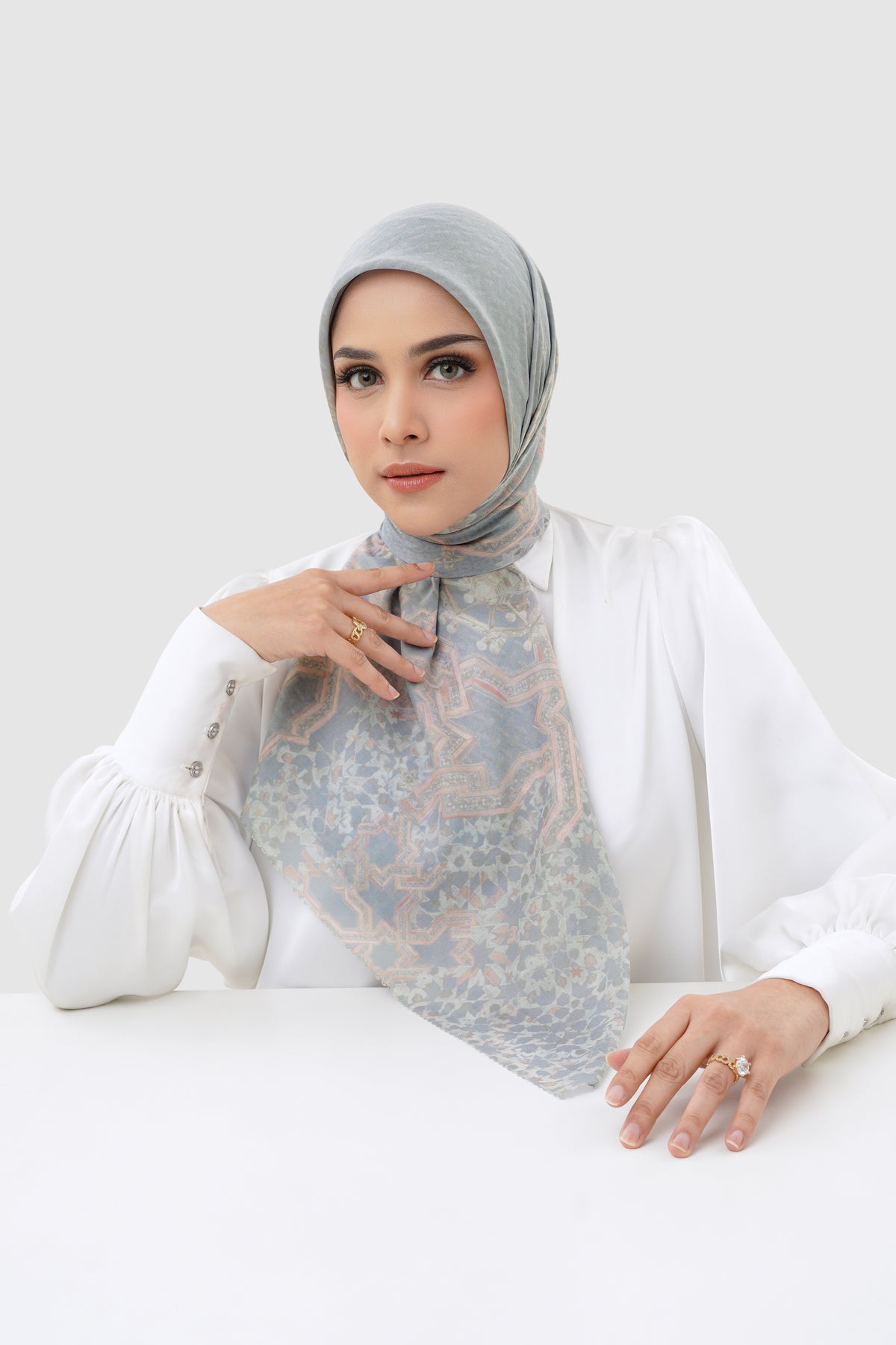 Haramain 2 Satin Square - Marwah