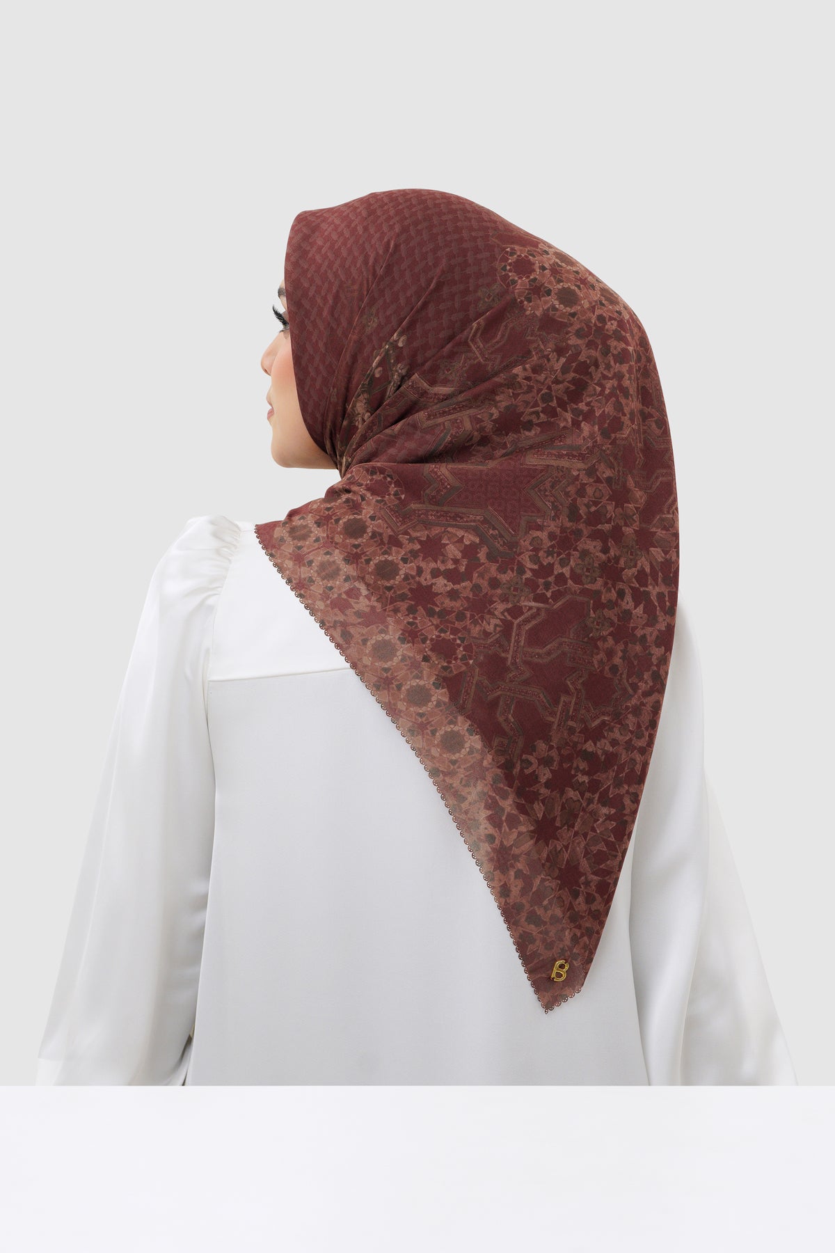 Haramain 2 Voile Square - Oud Red