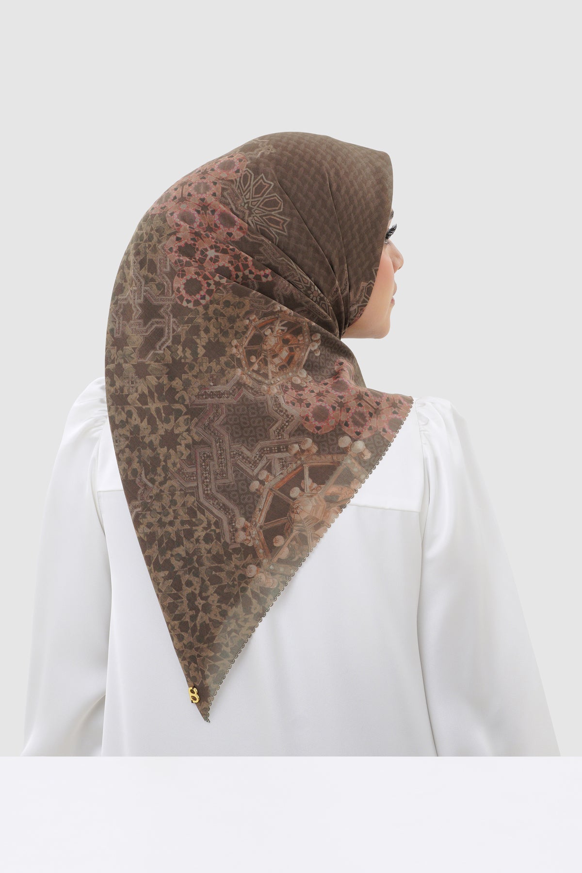 Haramain 2 Satin Square - Pecan