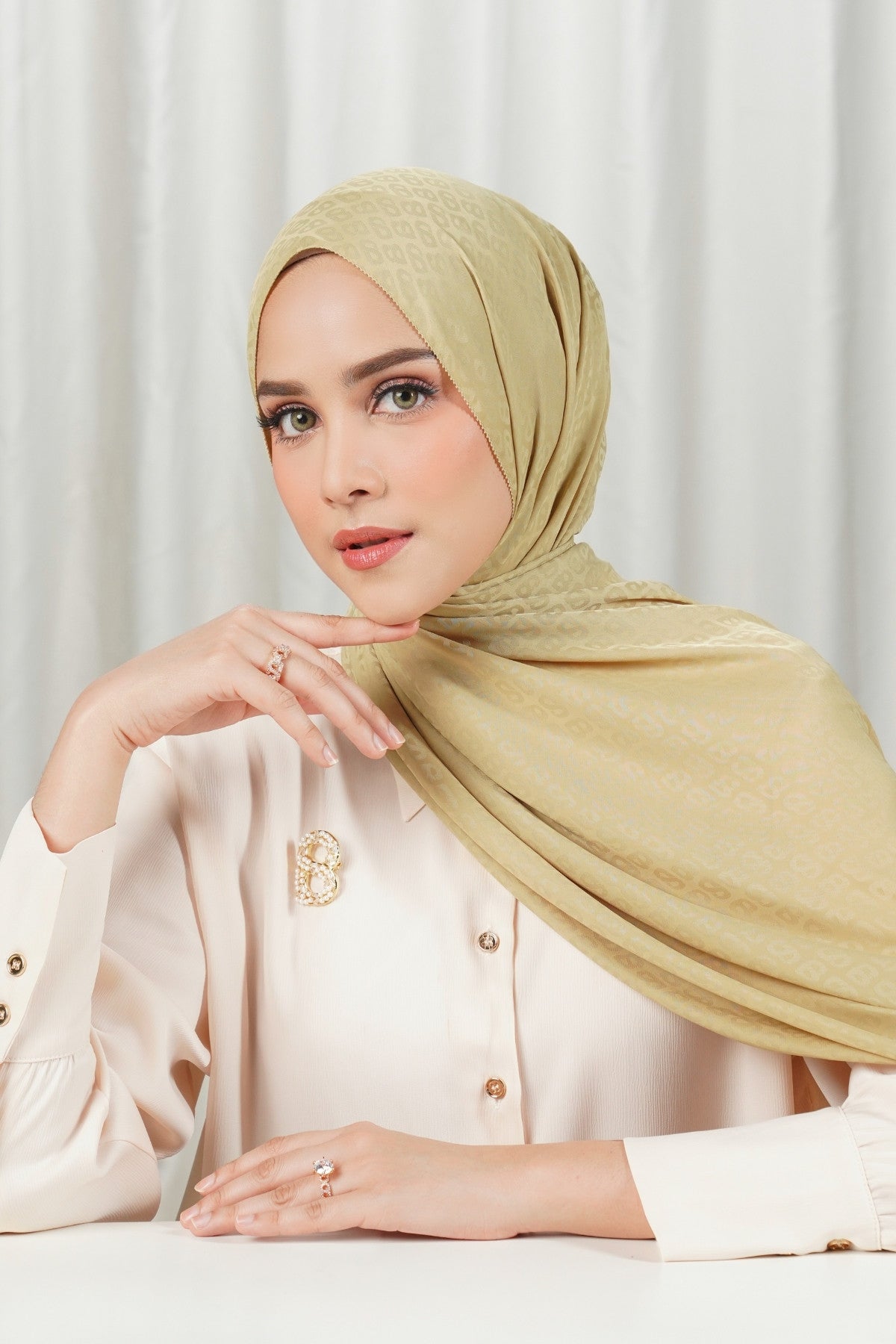 Tapis Satin Jacquard Shawl - Khaki