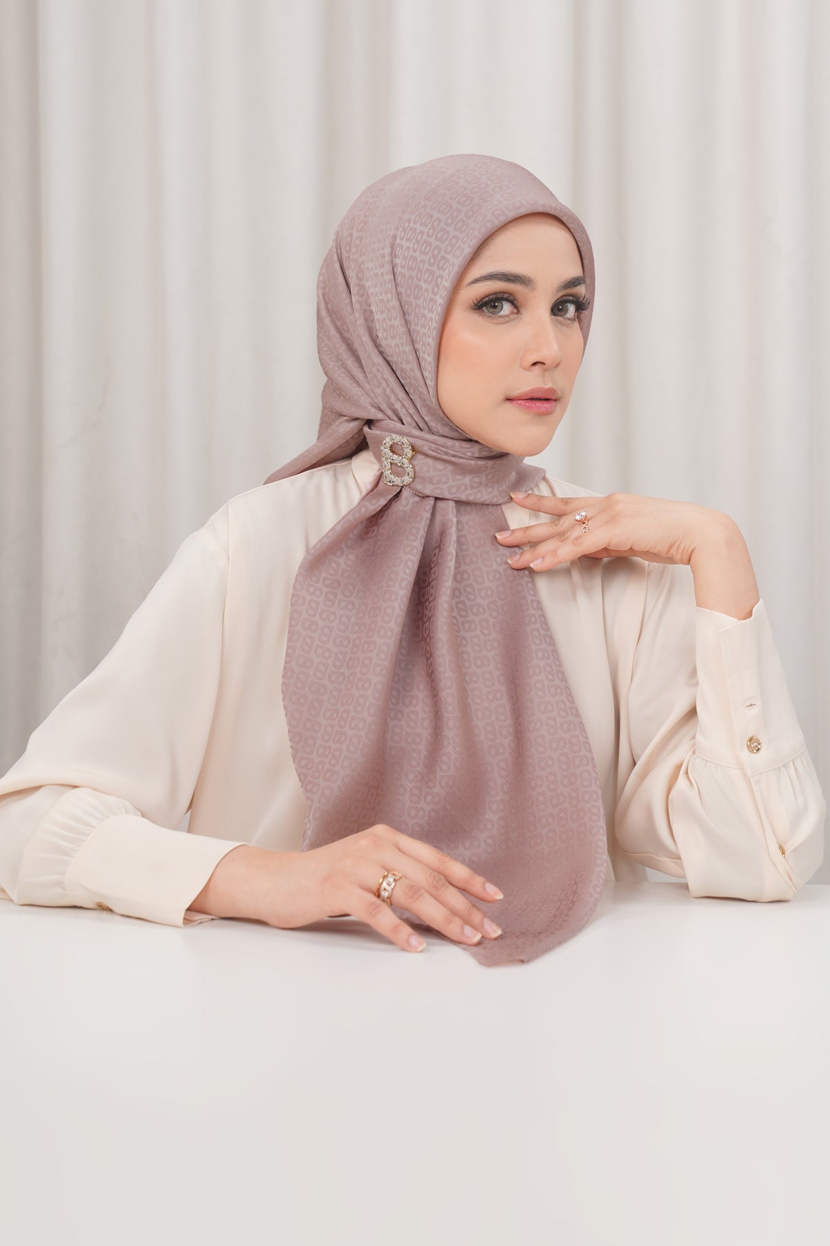 Kelly Jacquard Square - Toasted Almond