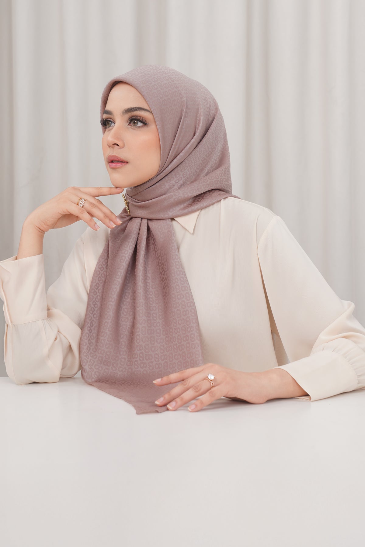 Kelly Jacquard Square - Toasted Almond