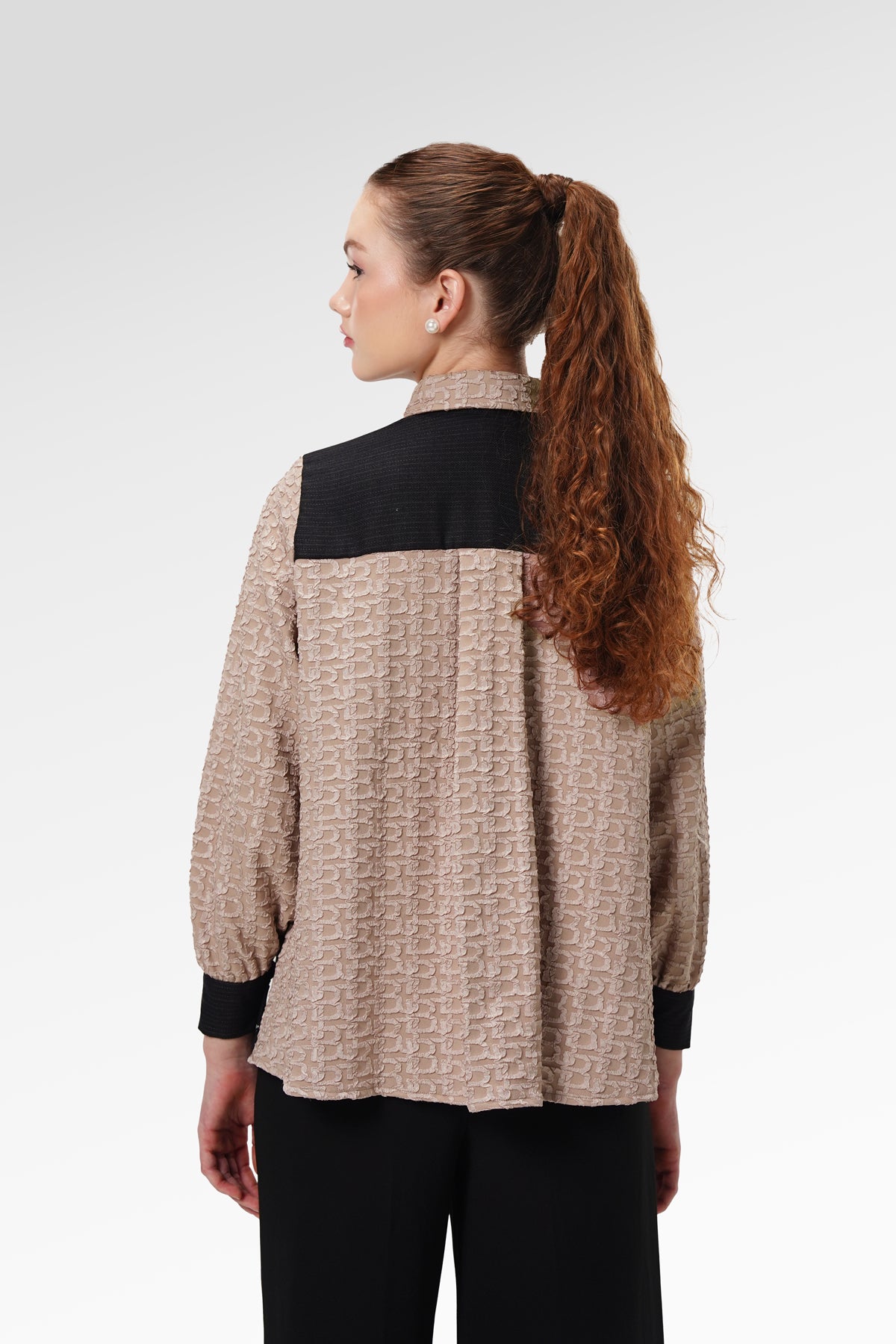 Lana Embroidery Shirt - Blush Black