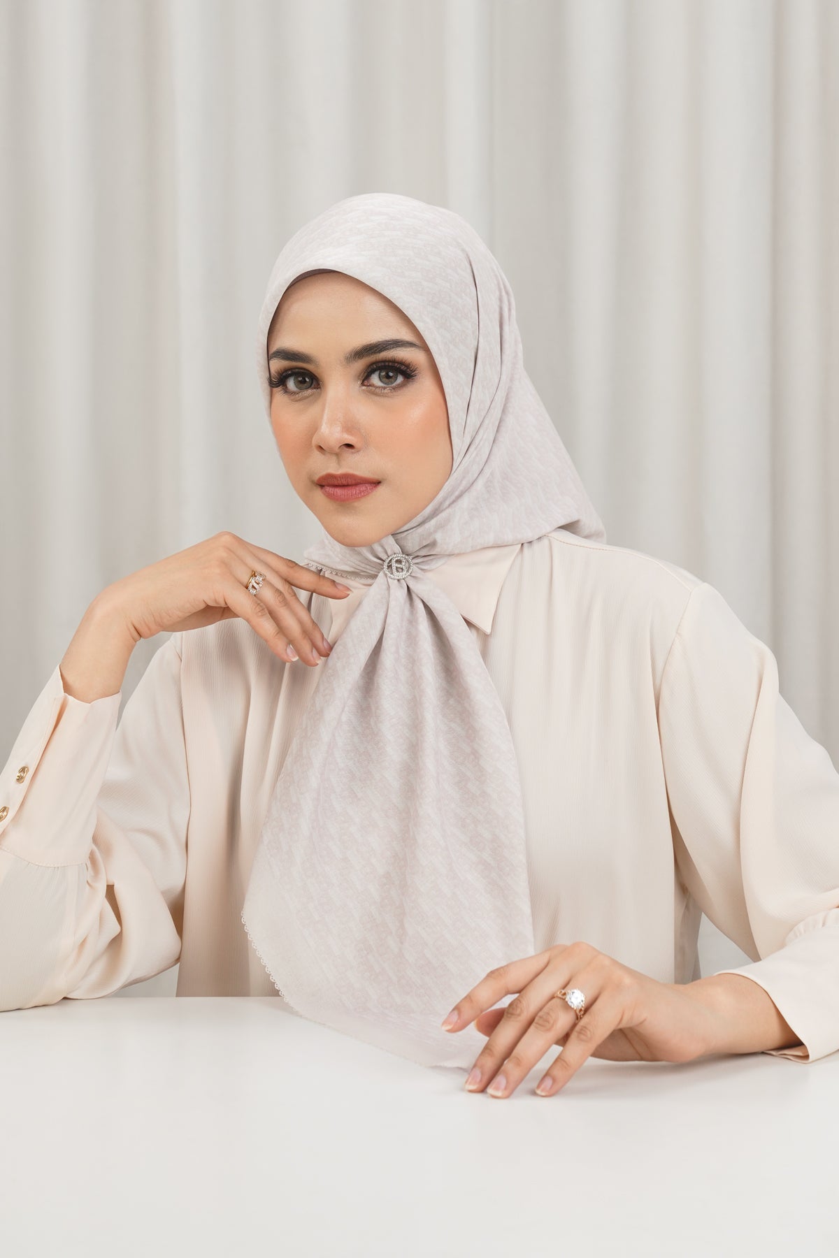 Leena Monogram Square - Coconut Cream