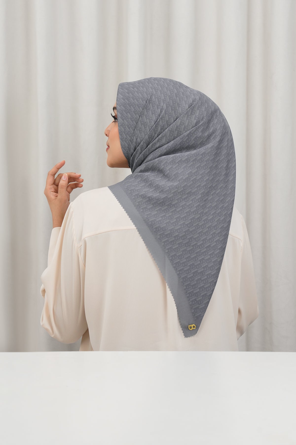 Leena Monogram Square - Tornado