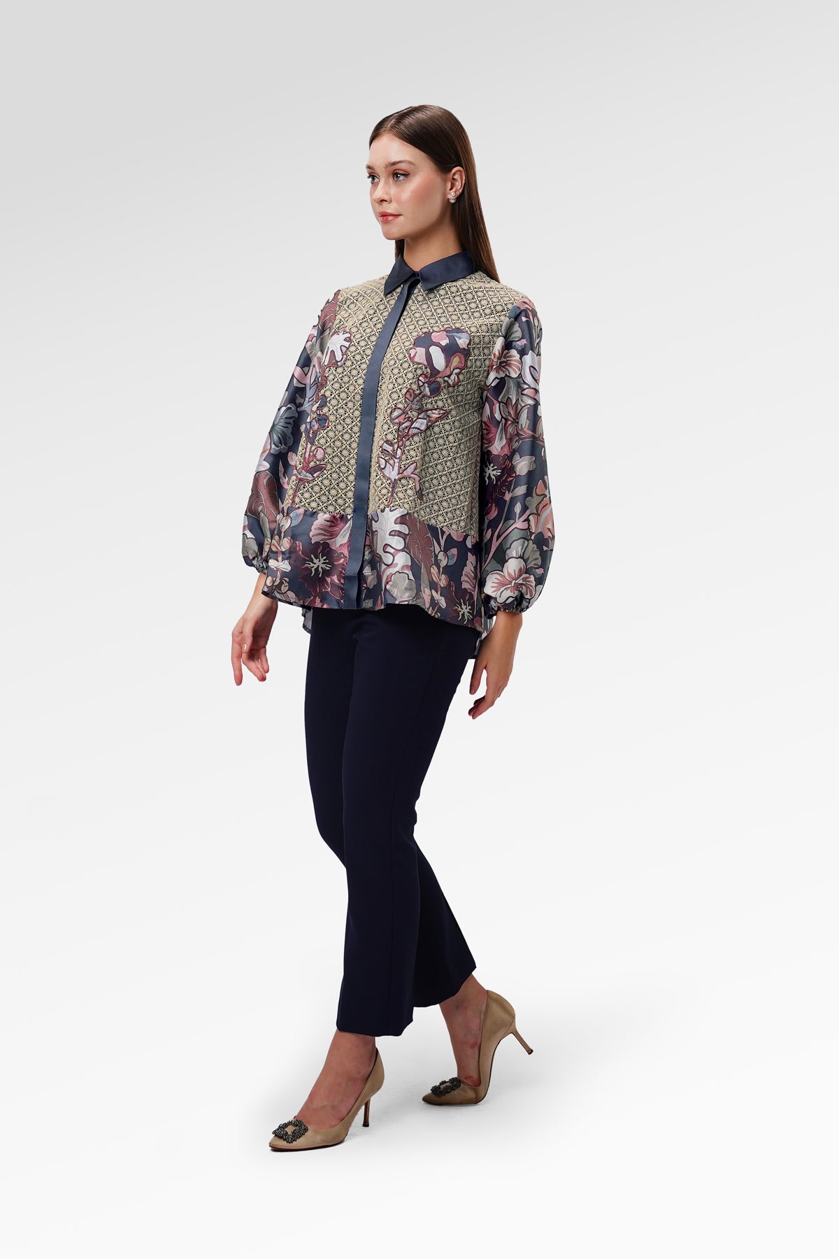 Liora Embroidery Lace Shirt - Navy