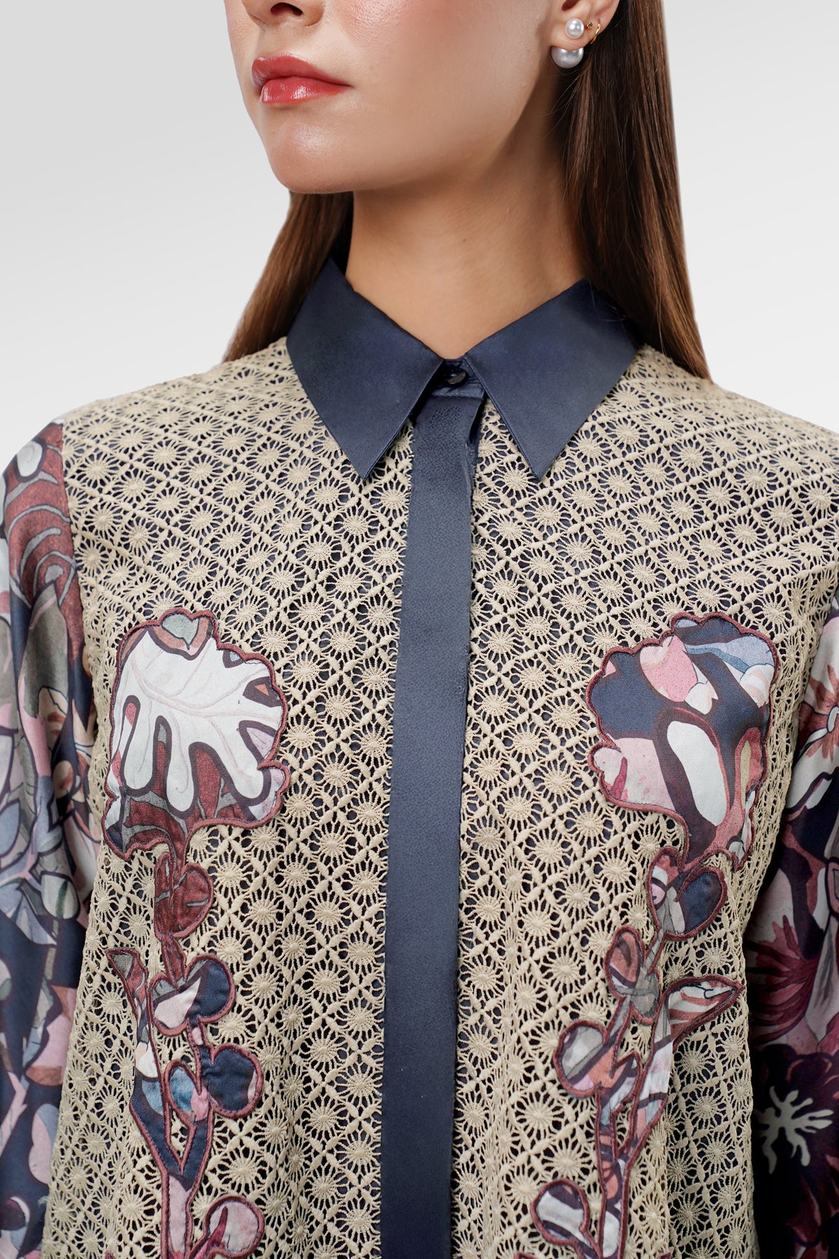 Liora Embroidery Lace Shirt - Navy