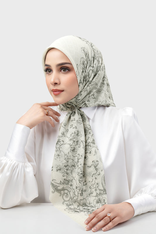 Nada 3 Square - Traveling