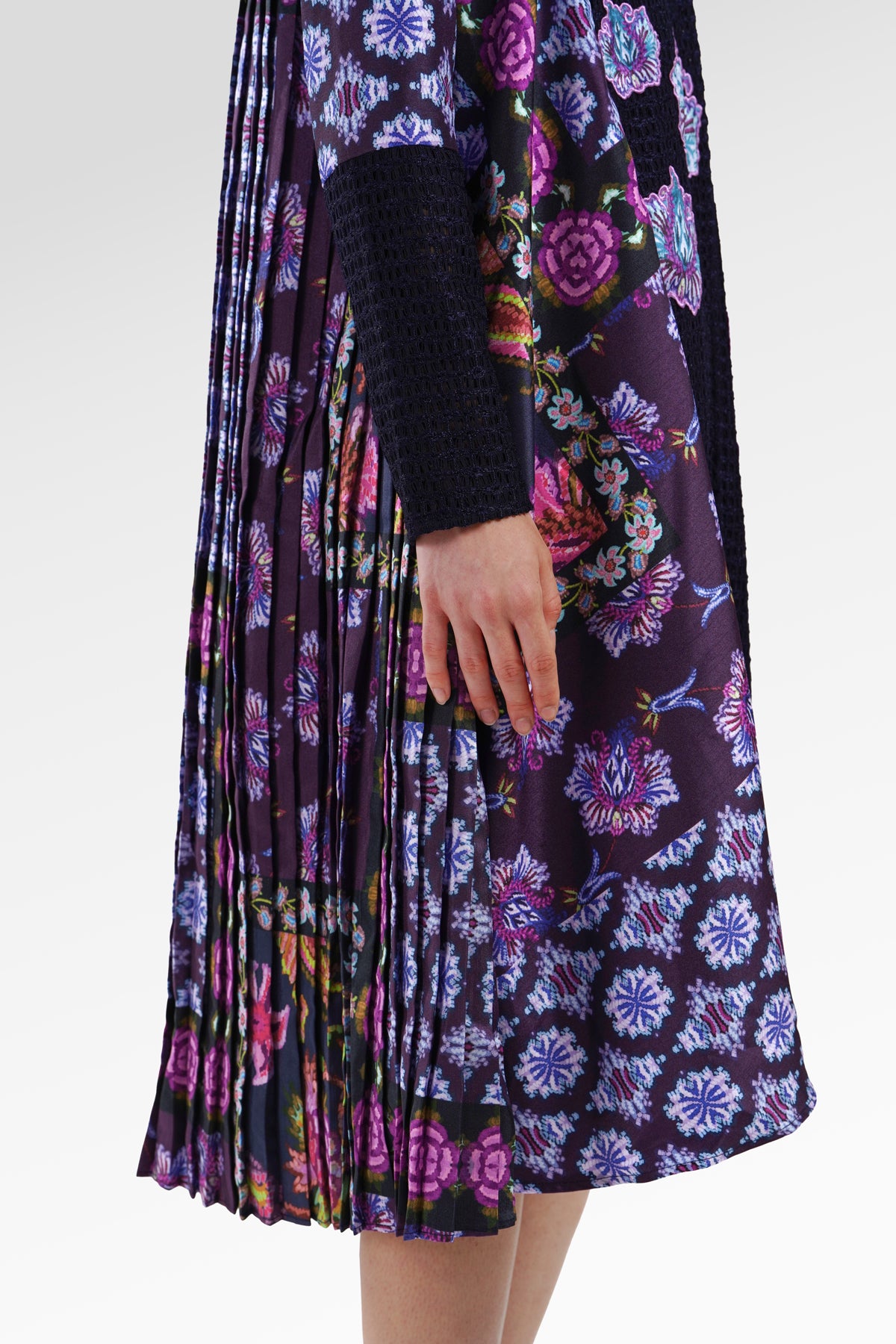 Opulent Bloom Pleated Outer - Midnight Mosaic