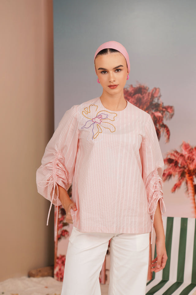 Buttonscarves x Jovian Paradiso Pauline Gathered Sleeve Blouse In Pink Marshmallow