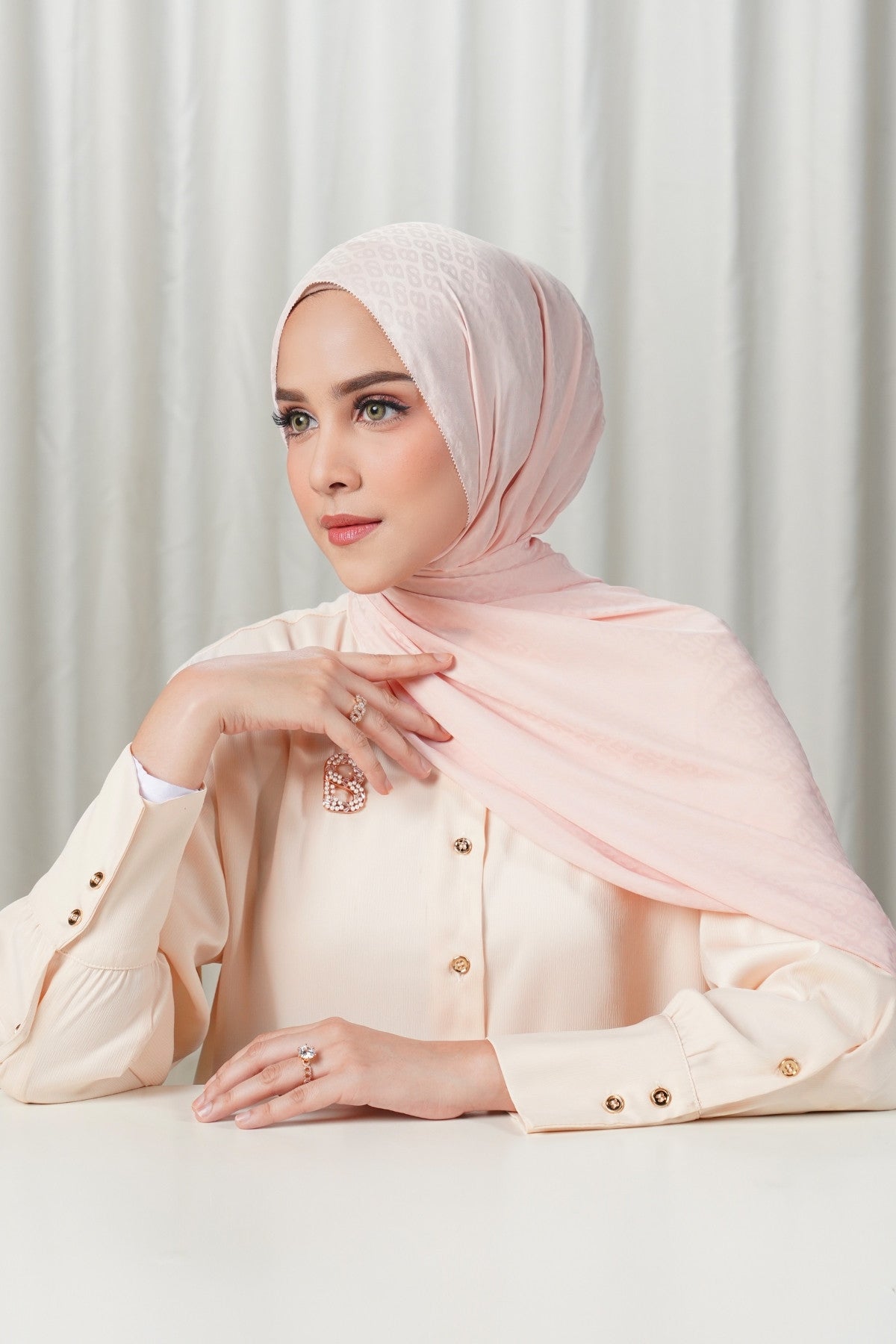 Tapis Satin Jacquard Shawl - Sepia Rose