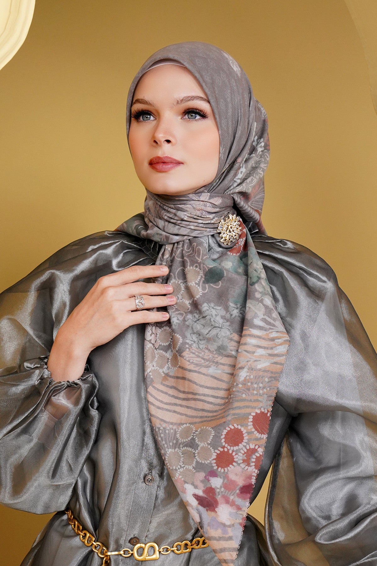 Shadow abaya sale