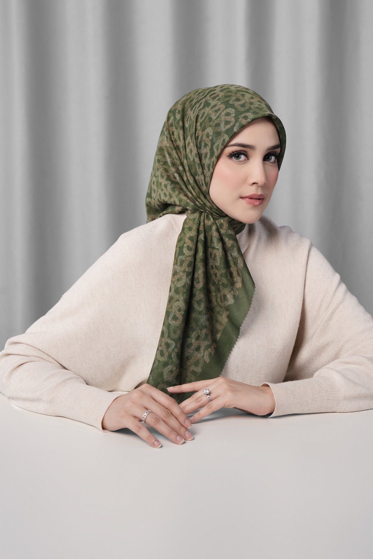 Samla de Fleur Square - Deep Olive