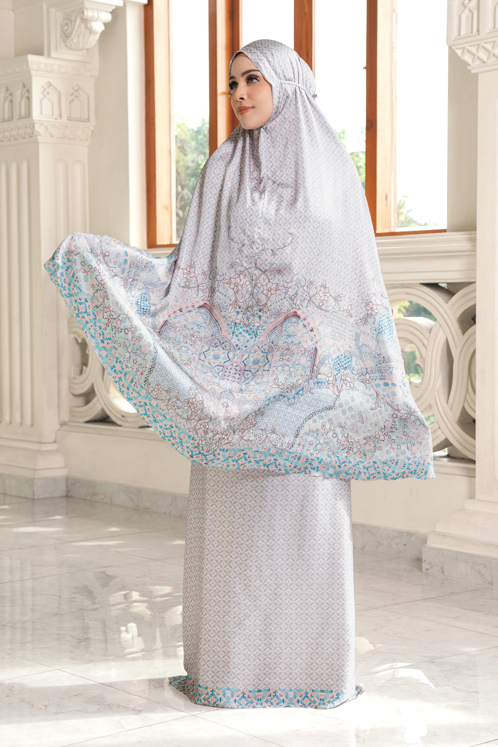 9927297040696-Shamara Prayer Robe - Jade