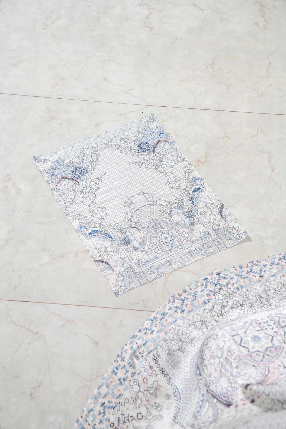 Shamara Prayer Robe - Minaret