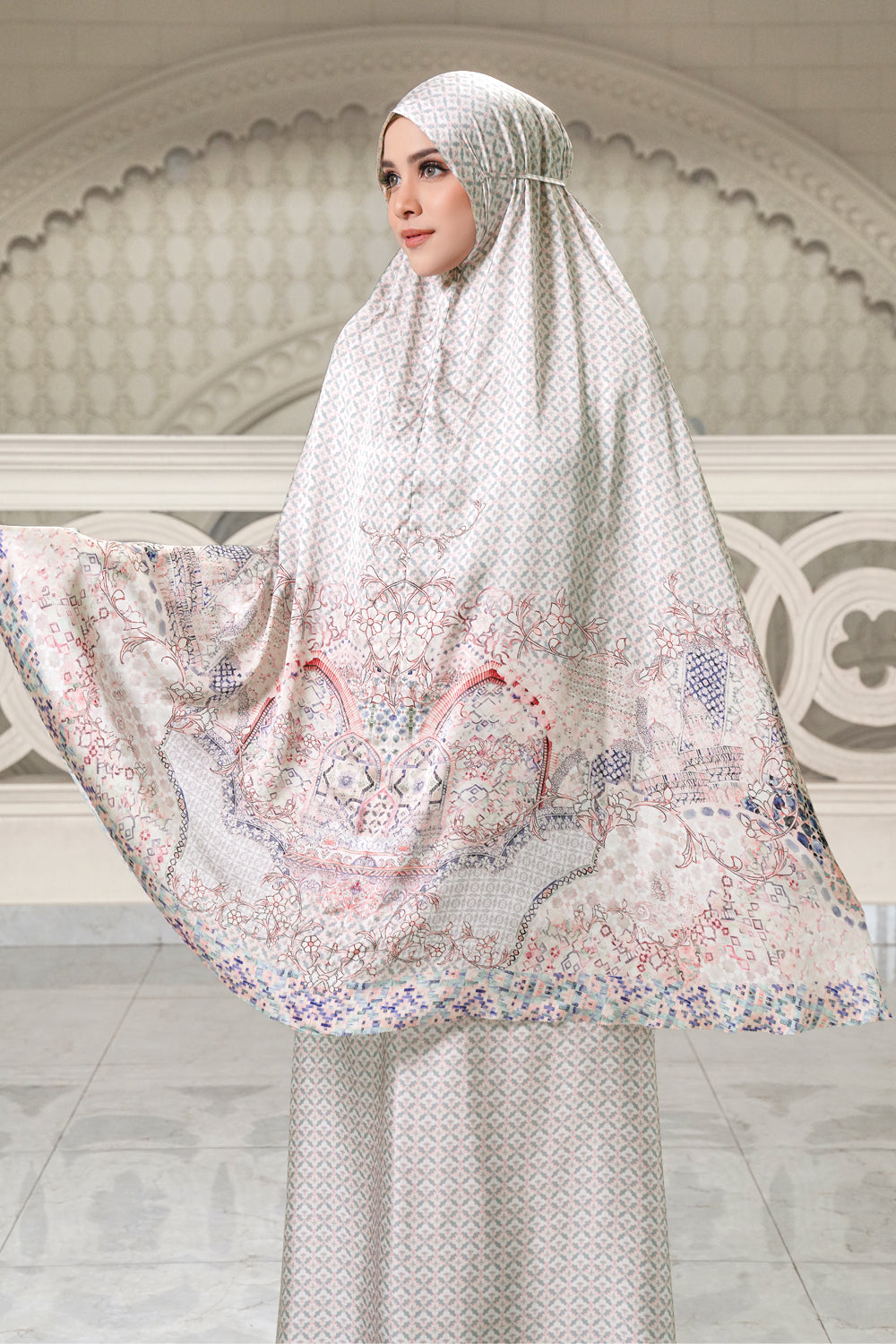 Shamara Prayer Robe - Suzani
