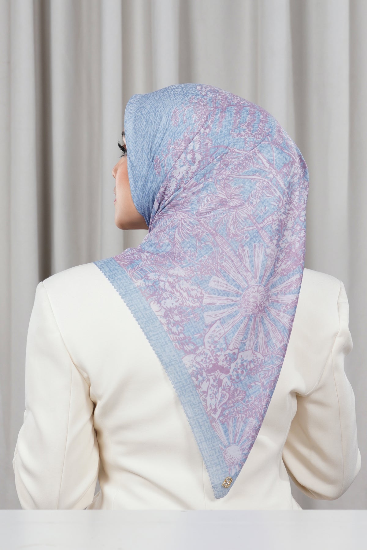 Soleil Voile Square - Celestial