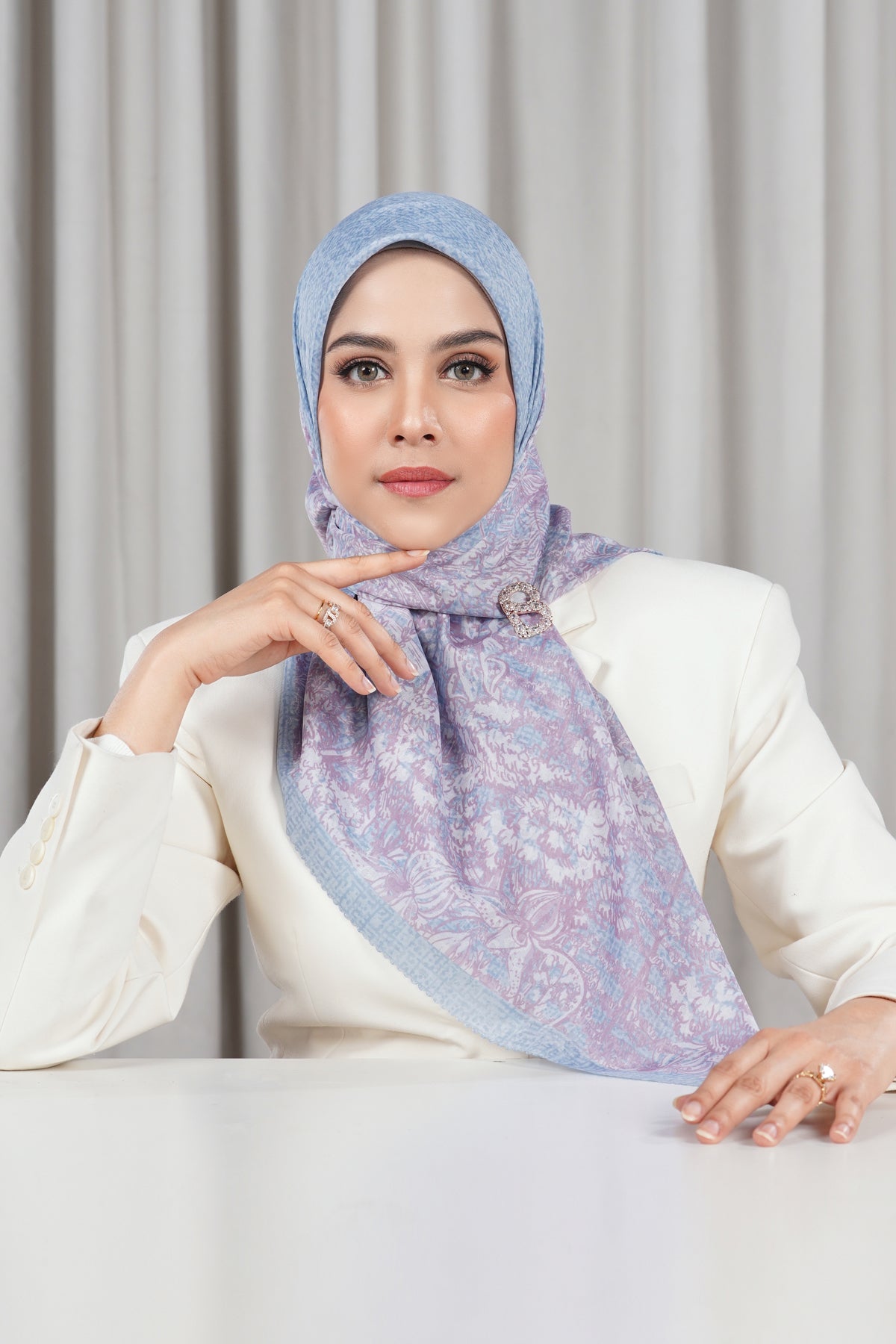 Soleil Voile Square - Celestial