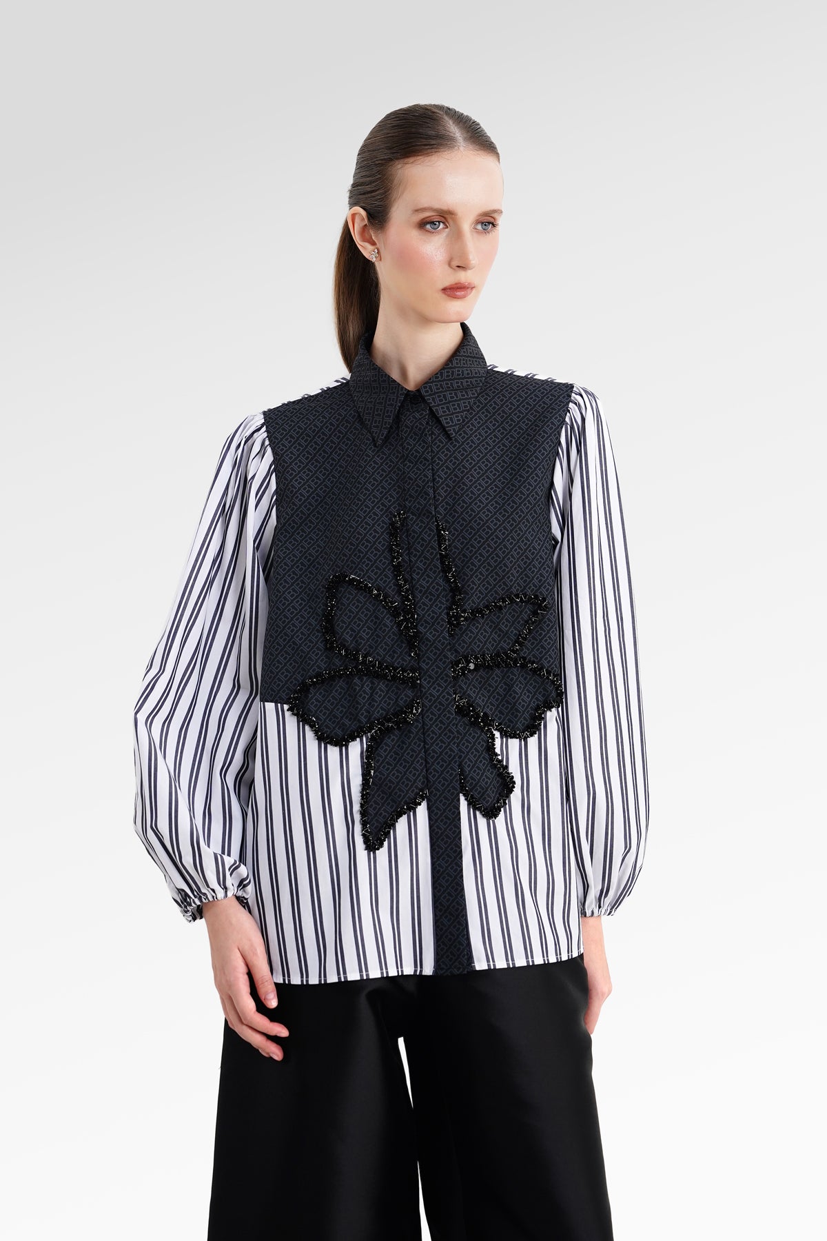 The Monogram Embroidery Beads Shirt - Black