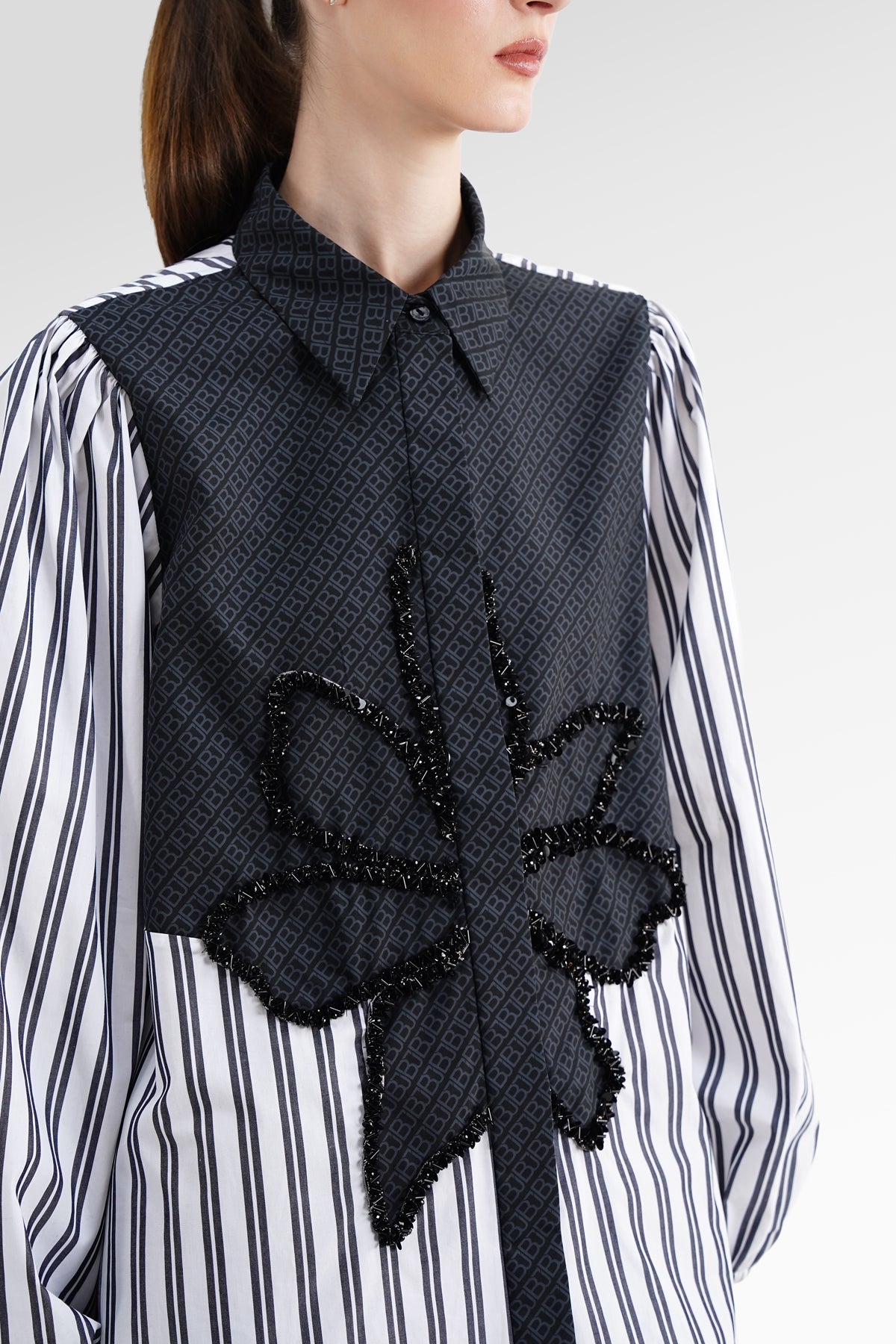 The Monogram Embroidery Beads Shirt - Black