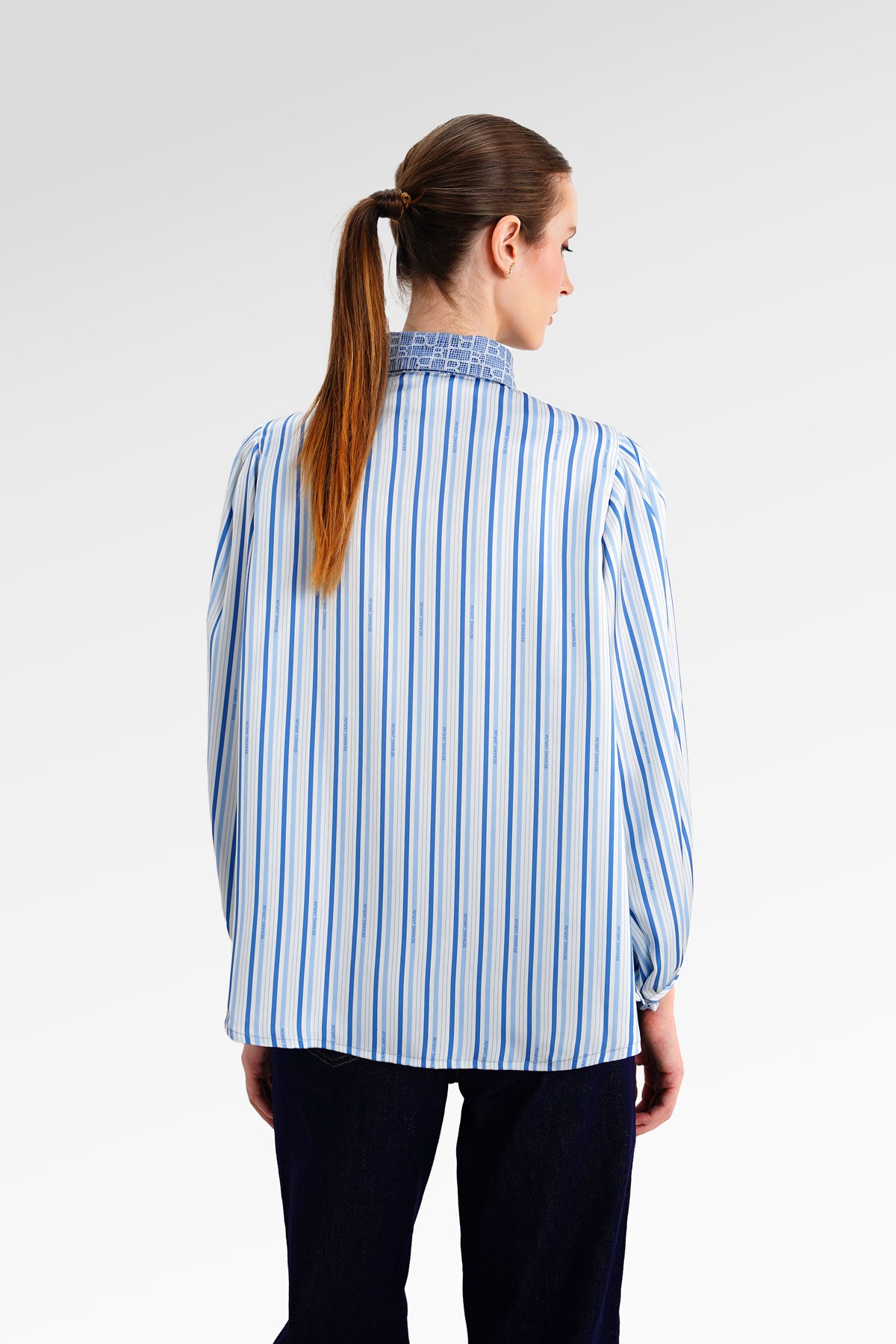 The Monogram Embroidery Velvet Shirt - Timeless Blue