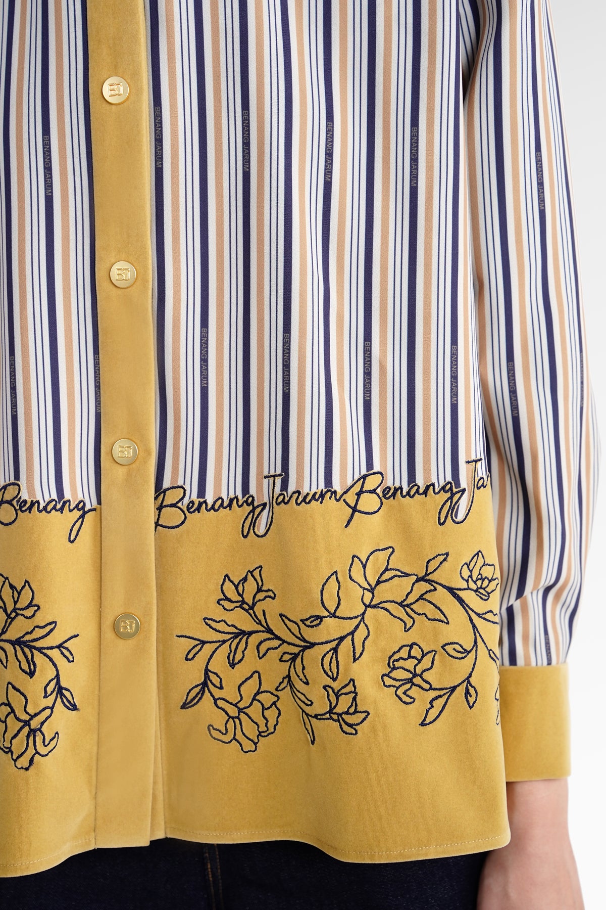 The Monogram Velvet Shirt - Yuzu