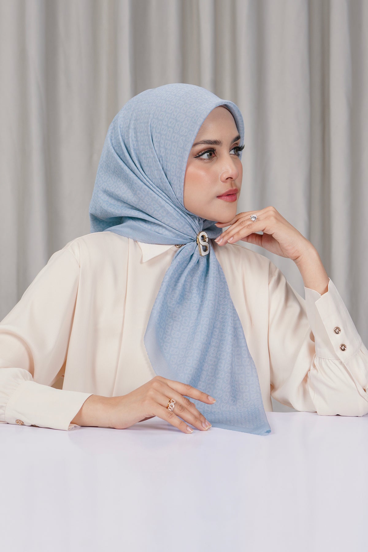 Tapis Square - Cashmere Blue