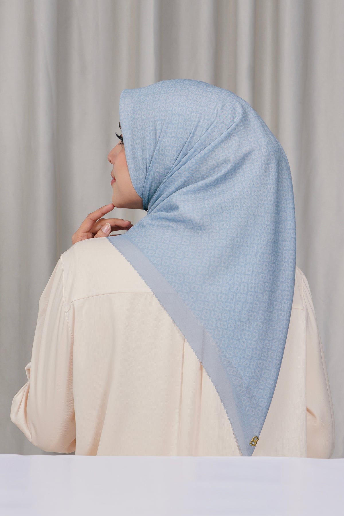 Tapis Square - Cashmere Blue