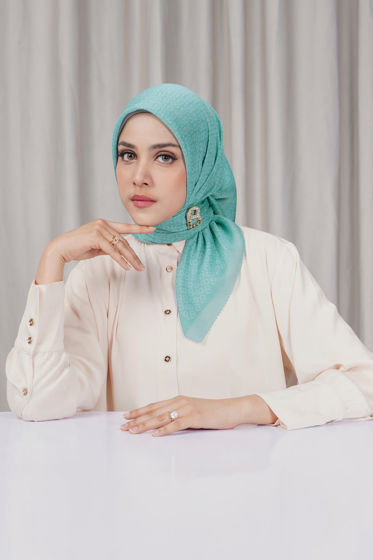 Tapis Square - Marine Blue