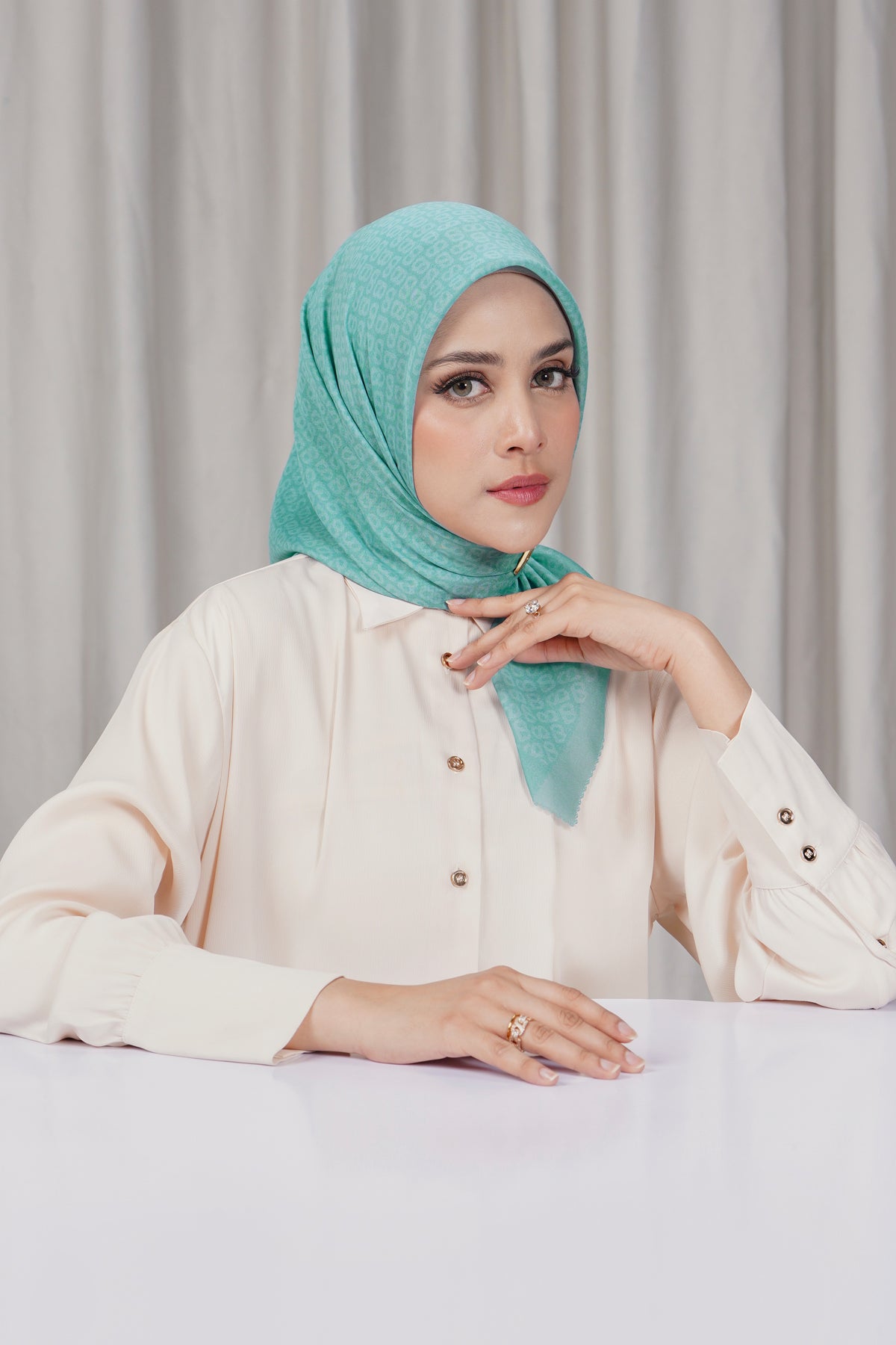 Tapis Square - Marine Blue