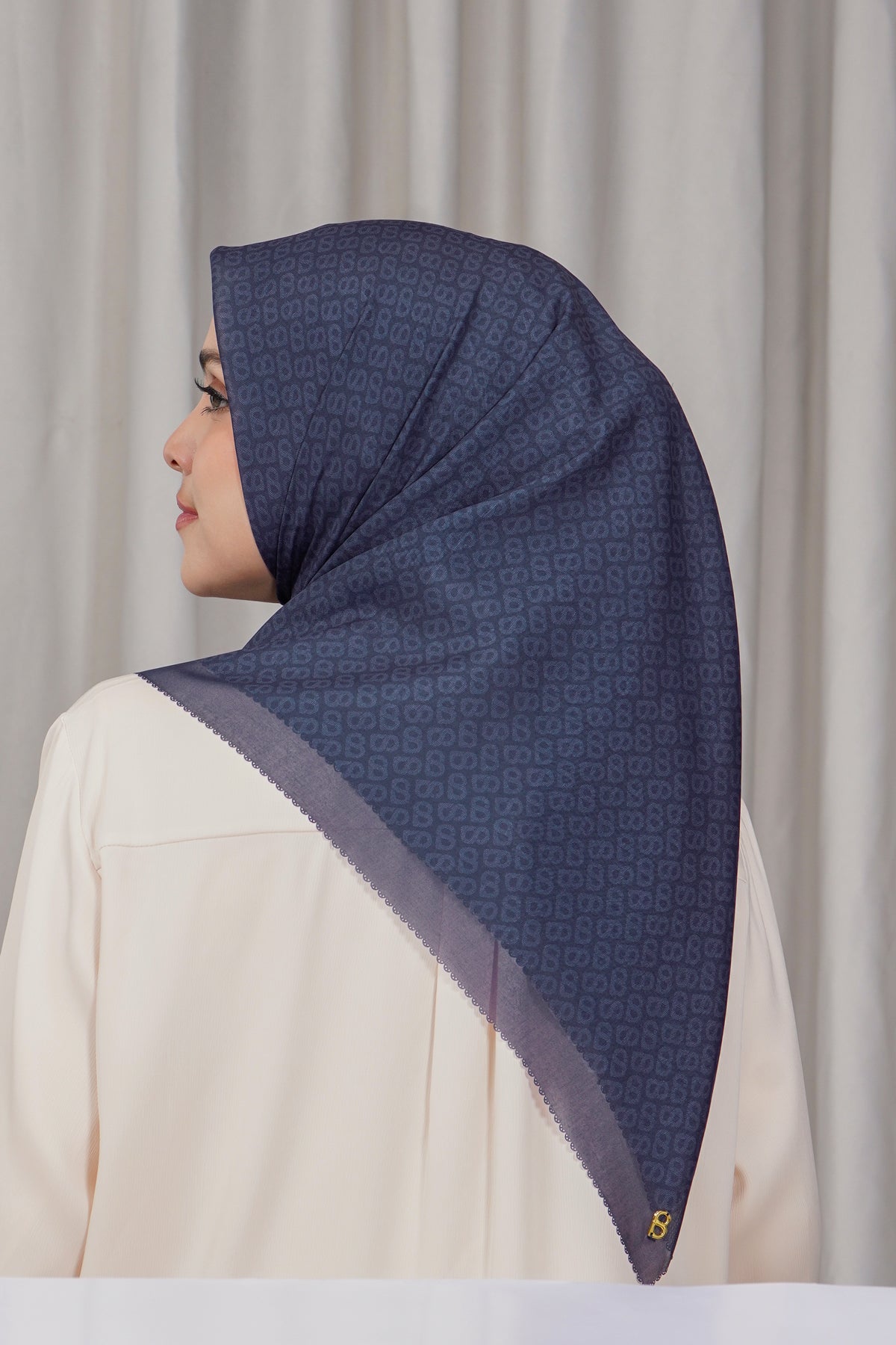 Tapis Square - Medieval Blue