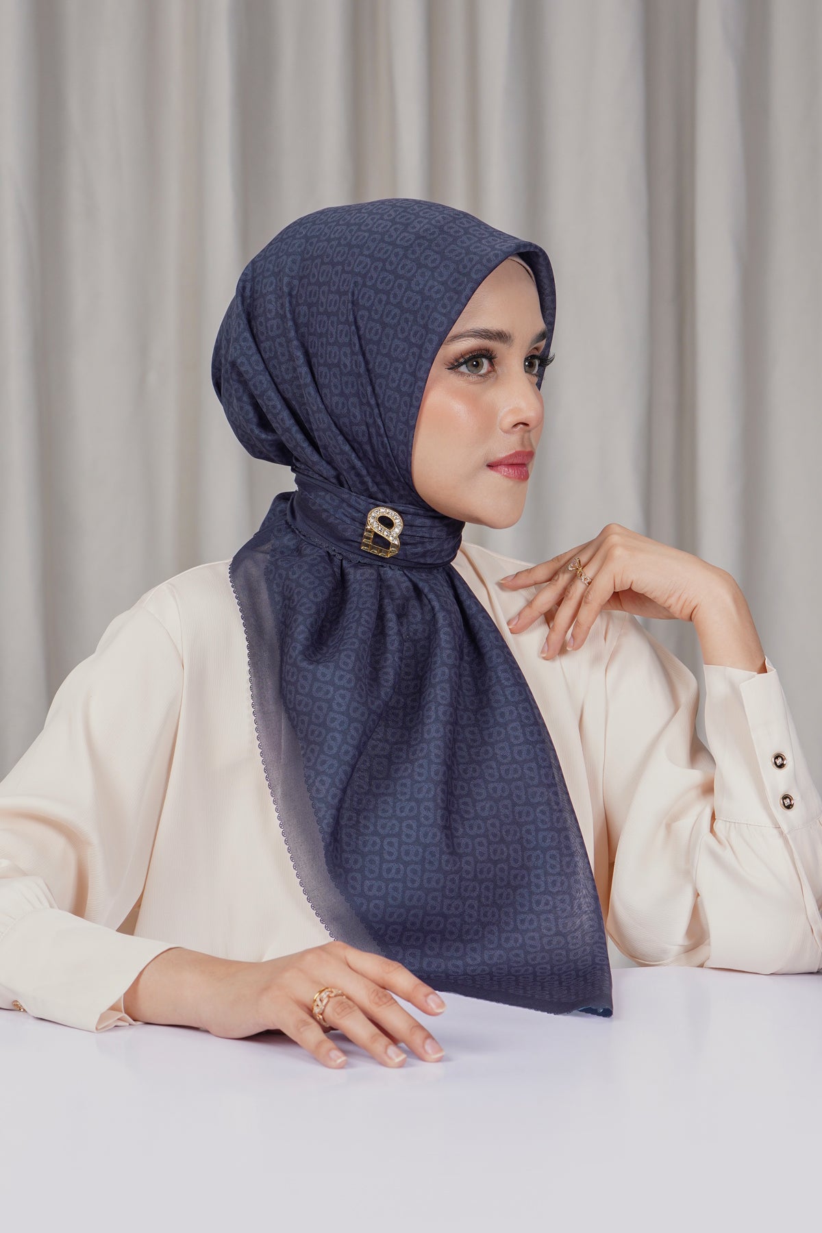 Tapis Square - Medieval Blue