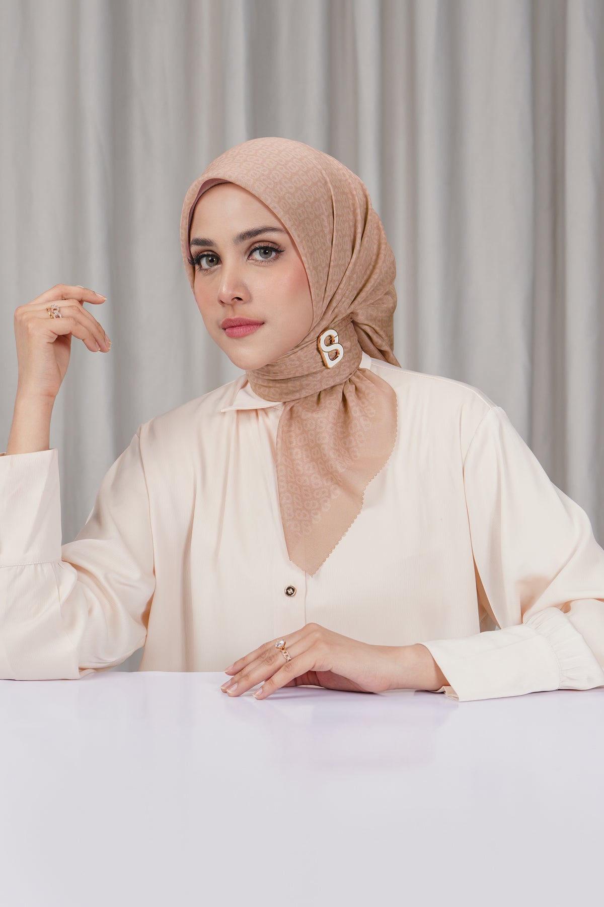 Tapis Square - Misty Rose