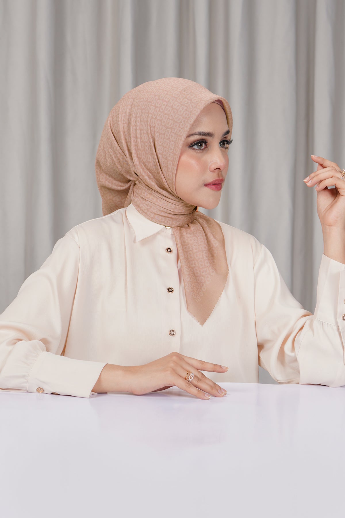 Tapis Square - Misty Rose