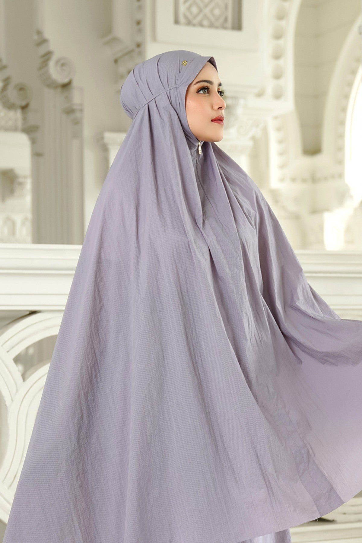 Capsule Prayer Robe - Violet