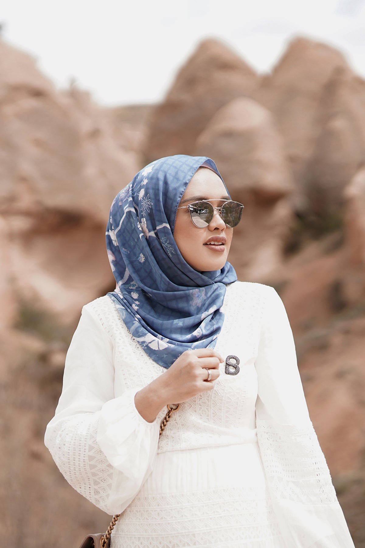 SOFYA TWISTANT BIJOU