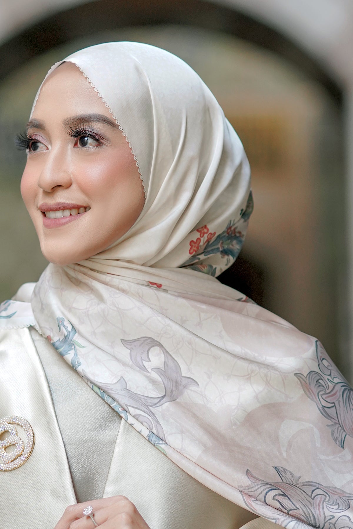 The Topkapi Satin Shawl - Ivory