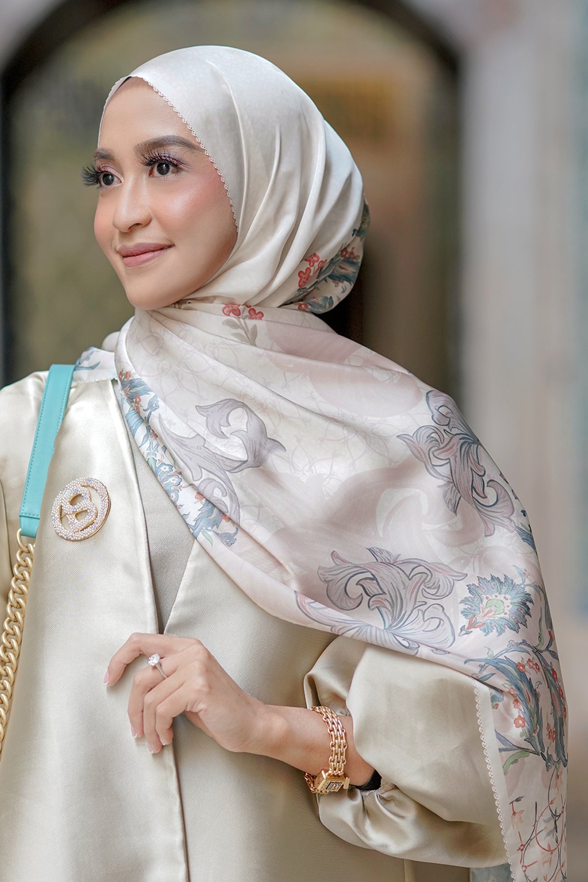 The Topkapi Satin Shawl - Ivory